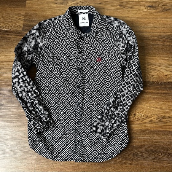 John John Brazil Men’s Button Shirt Small Navy Blue Skull Print Goth Grunge Punk - Picture 2 of 7